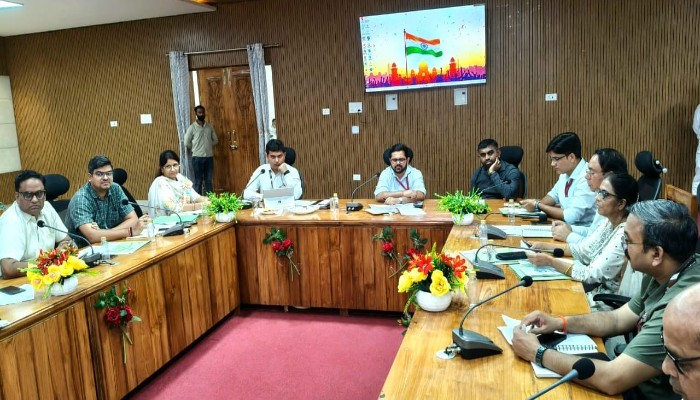 त्योहारों से पहले सड़कों को गड्ढामुक्त करने की तैयारी