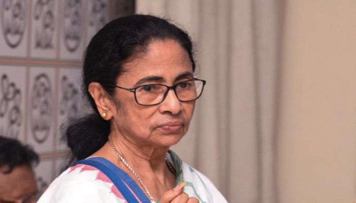 तृणमूल कांग्रेस का संकट का दौर! अरूप चक्रवर्ती और शांतनु सेन ने भी छोड़ा प्रवक्ता पद