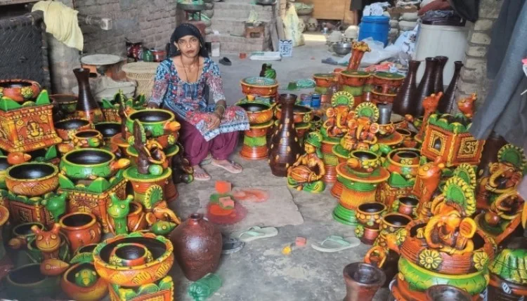 यूपी ट्रेड शो में ग्रामीण महिलाओं के उत्पादों का होगा शानदार प्रदर्शन