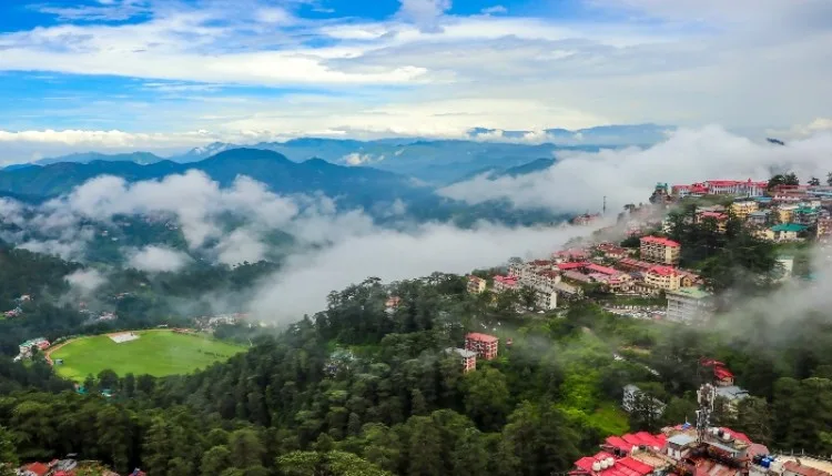 हिमाचल प्रदेश में बारिश से गिरा तापमान, कई जिलों में ऑरेंज अलर्ट