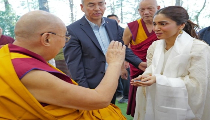 Dalai Lama से मिलकर भावुक हुईं Bhumi Pednekar, धर्मशाला से लौटते वक्त छलक पड़े आंसू
