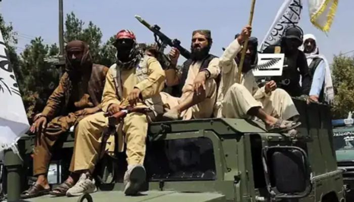 पाकिस्तान आर्मी पर कहर बनकर टूटी BLA, रेल और बस सेवा बंद, 40 घंटे चला ऑपरेशन