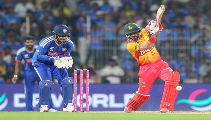 Ind vs ZIM Live Score: जिम्‍बाब्‍वे को हराकर टीम इंडिया ने सेमीफाइनल की ओर बढ़ाया कदम, ब्रायन बेनेट की 97 रनों की पारी गई बेकार