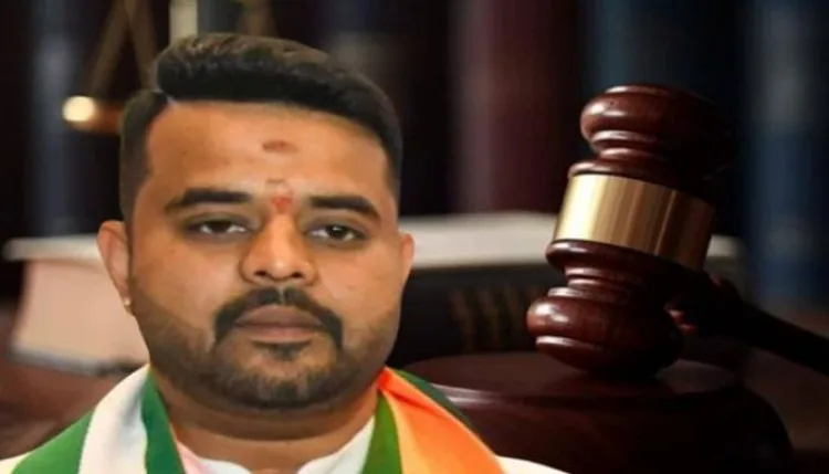 जेल में मोबाइल रखने के मामले में प्रज्वल रेवन्ना को झटका