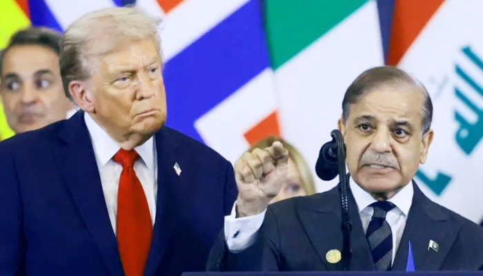 US Iran Tensions: आखिर क्यों ट्रंप ने पाकिस्तान को बनाया अपना 'मैसेंजर'? पर्दे के पीछे की पूरी कहानी