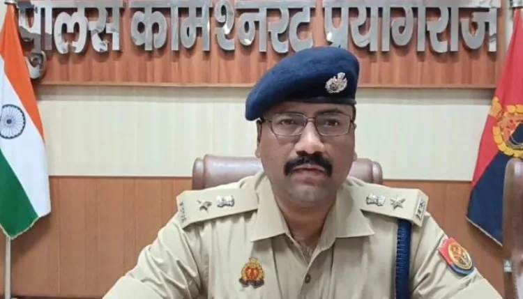जमीन खोदकर निकाले रुपयों से भरे तीन ड्रम, प्रयागराज पुलिस ने की रात भर कार्रवाई