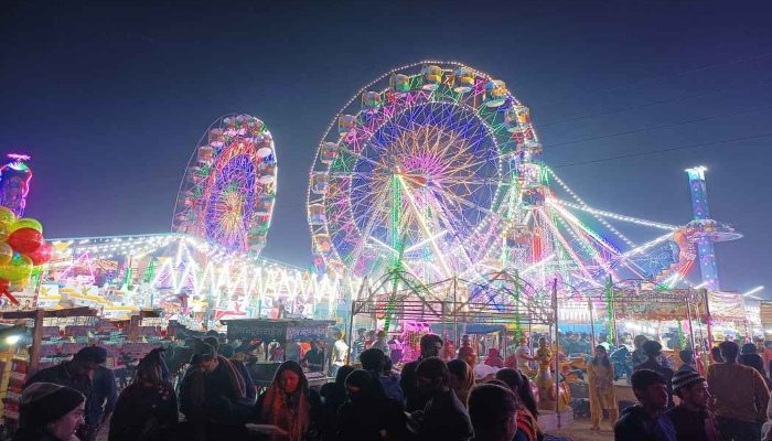 पांच लाख से अधिक श्रद्धालुओं वाले धार्मिक मेलों का खर्च उठाएगी योगी सरकार, जानें सरकार से मिलेगी कितनी सहायता राशि