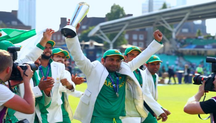 Sarfaraz Ahmed: पाकिस्तान को चैंपियंस ट्रॉफी दिलाने वाले कप्तान ने अंतरराष्ट्रीय क्रिकेट को कहा अलविदा