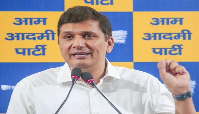 Saurabh Bhardwaj: पूर्व मंत्री व आप नेता सौरभ भारद्वाज के ठिकानों पर ED की छापेमारी, जानें क्या है पूरा मामला