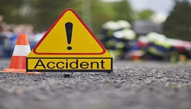 Saharanpur Road Accident: सहारनपुर में तेज रफ्तार कार का कहर, वैगनआर की टक्कर से एक ही परिवार के चार लोगों ने गवांई जान