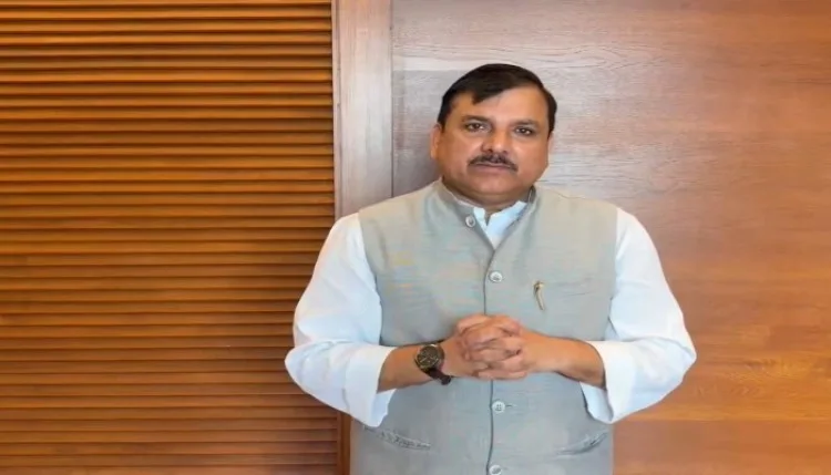 'प्रभु श्रीराम का मंदिर लूटने वालों को छोड़ेंगे नहीं', अयोध्या में आरोपियों का हुक्का-पानी बंद, गजनवी से हुई तुलना!