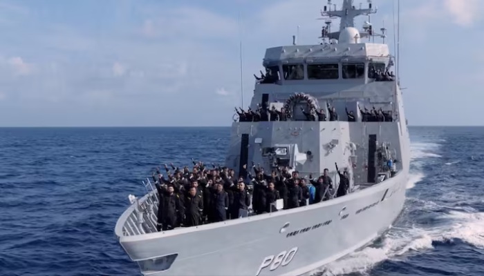 नौसेना में शामिल हुआ साइलेंट हंटर-एंटी-सबमरीन वॉरफेयर शेलो वॉटर क्राफ्ट ‘माहे’