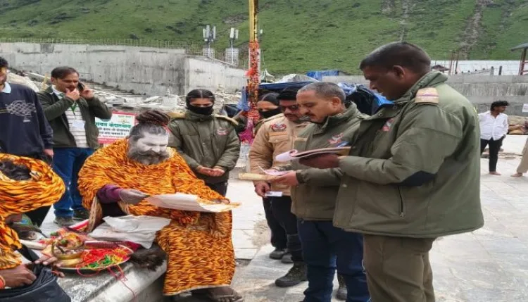 केदारनाथ धाम में ‘ऑपरेशन कालनेमि’ तेज, फर्जी साधुओं पर कार्रवाई, 15 लोगों के चालान