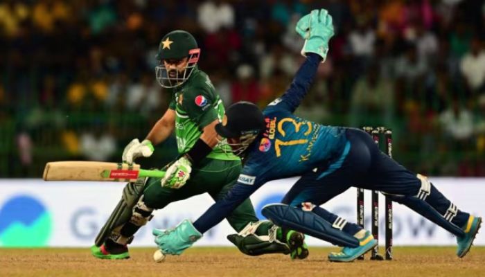 Pakistan vs Sri Lanka:  हसरंगा की मेहनत गई बेकार, रोमांचक मुकाबले में पाकिस्तान ने श्रीलंका को 6 रन से दी शिकस्त