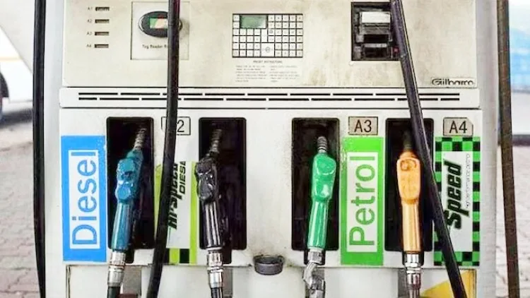 1 जुलाई से खत्म होगी ईंधन खरीद की लिमिट, व्यावसायिक ग्राहकों को Petrol-Diesel खरीदने की पूरी आजादी