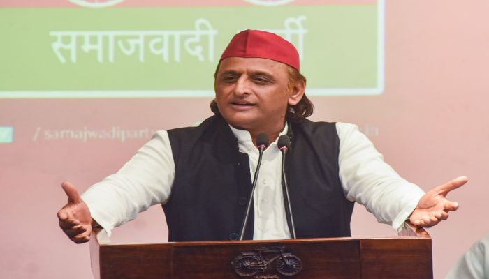 अखिलेश यादव ने मतगणना पारदर्शिता पर उठाए सवाल, CCTV फुटेज सार्वजनिक करने की मांग