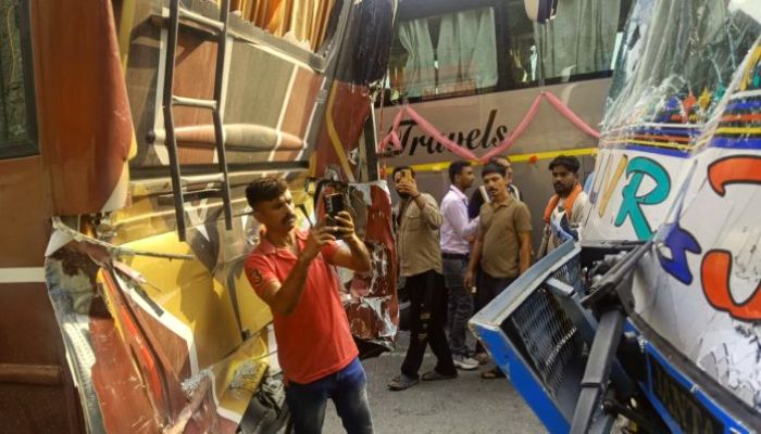Jammu Bus Accident: जम्मू के रामबन में पांच बसें आपस में भिड़ीं, 36 अमरनाथ यात्री घायल