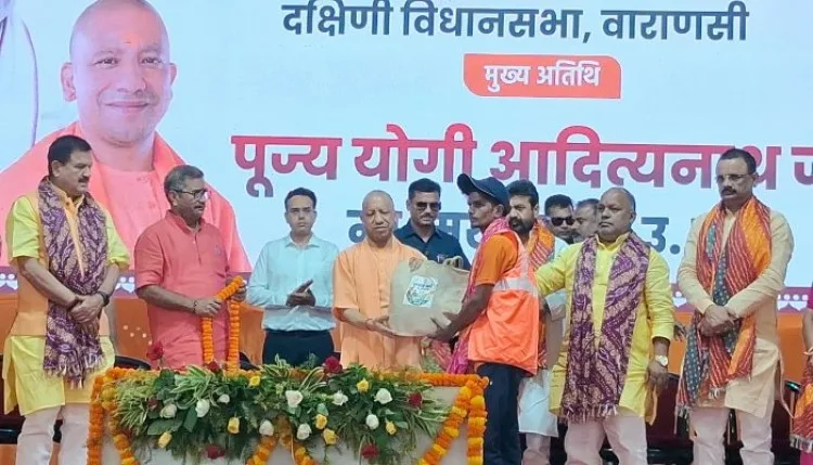दोपहर 12 बजे सोकर उठने वाले लोकप्रिय नहीं हो सकते, जानें किस पर है सीएम का यह तंज