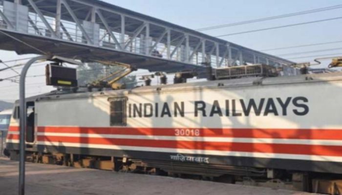 RPF की बड़ी कार्रवाई, अवैध वसूली में शामिल लगभग साढ़े तीन सौ किन्नरों को पकड़ा