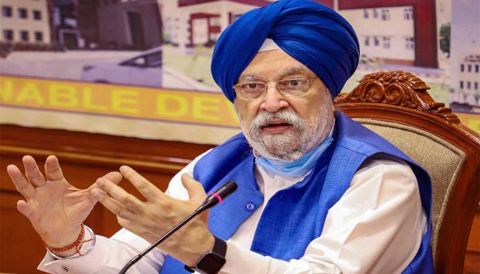 “ईंधन को लेकर न फैलाएं अफवाहें”: हरदीप सिंह पुरी बोले-देश में पेट्रोल-डीजल और गैस की कोई कमी नहीं