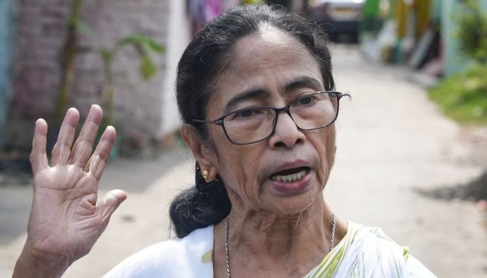 गृह मंत्रालय पर टिप्पणी को लेकर ममता बनर्जी के खिलाफ FIR, मची हलचल