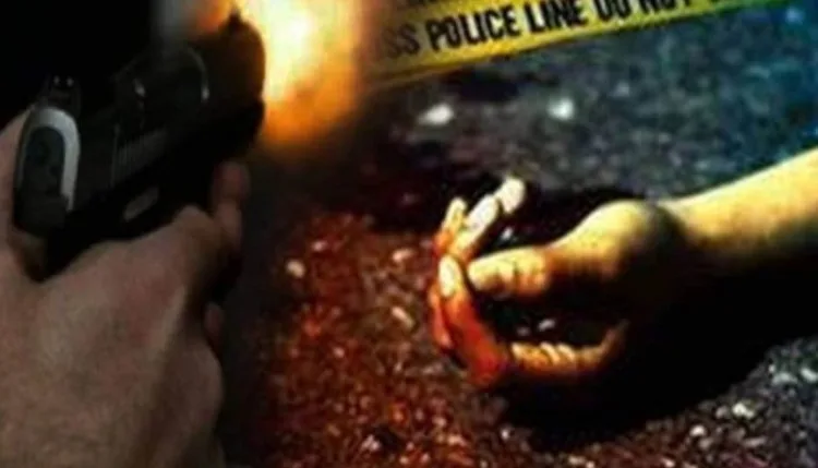 fatehpur news: फतेहपुर में पिता का खौफनाक कदम, घरेलू विवाद में बेटे-बहू को मारी गोली, बेटे की मौत