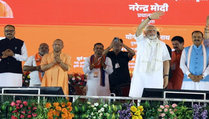 PM Modi ने काशी को दी करोड़ों की सौगात, कहा- ‘ऑपरेशन सिंदूर’ की सफलता बाबा विश्वनाथ को समर्पित