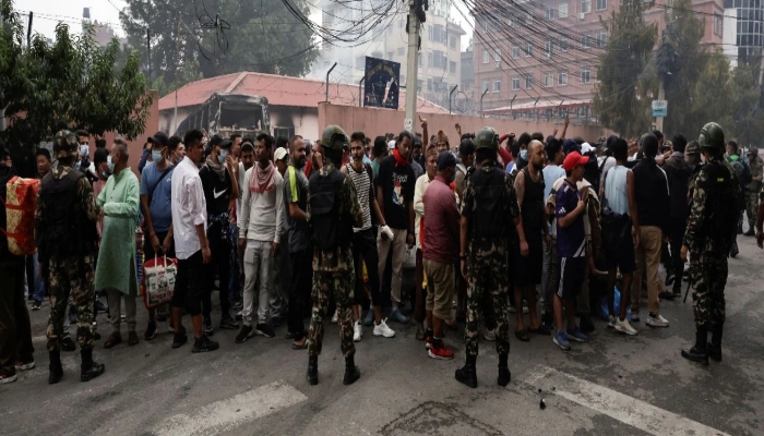 नेपाल हिंसा: जेल से भागे 30 कैदी भारतीय सीमा से गिरफ्तार