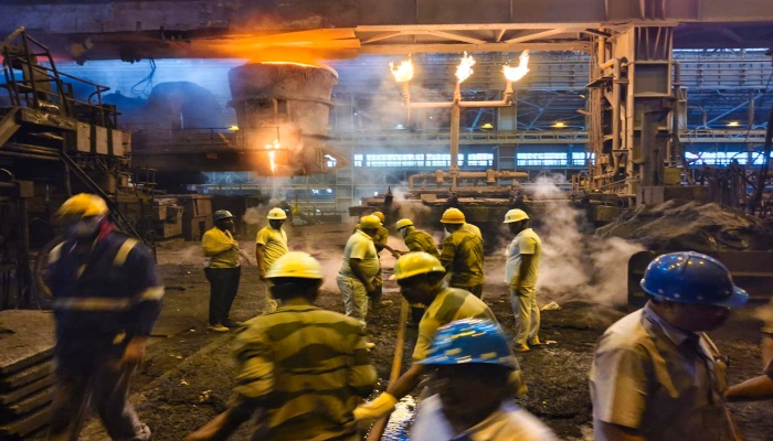 ​​​​​​​Visakhapatnam Steel Plant accident: मौत का आंकड़ा 9 पहुंचा, घायल मजदूर का भावुक वीडियो बना चर्चा का केंद्र