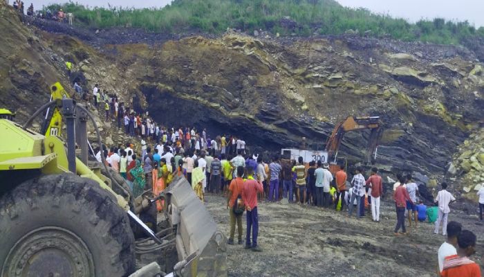 Jharkhand Coal Mine Accident: झारखंड में अवैध खनन की बलि चढ़े मजदूर, कोयला खदान धंसने से चार की मौत, कई  घायल