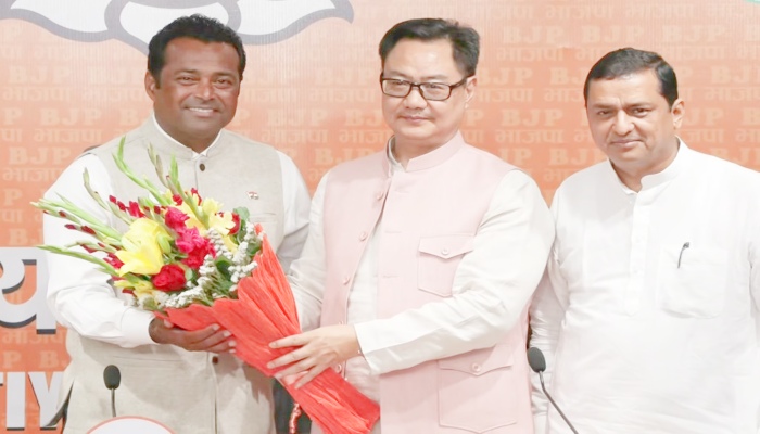 बंगाल चुनाव से पहले TMC को बड़ा झटका, Leander Paes ने थामा भाजपा का हाथ, किरेन रिजिजू ने दिलाई पार्टी की सदस्यता