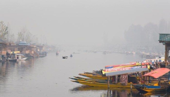 जम्मू-कश्मीर : गुलमर्ग और पहलगाम में न्यूनतम तापमान शून्य से नीचे गिरा, श्रीनगर में बढ़ा