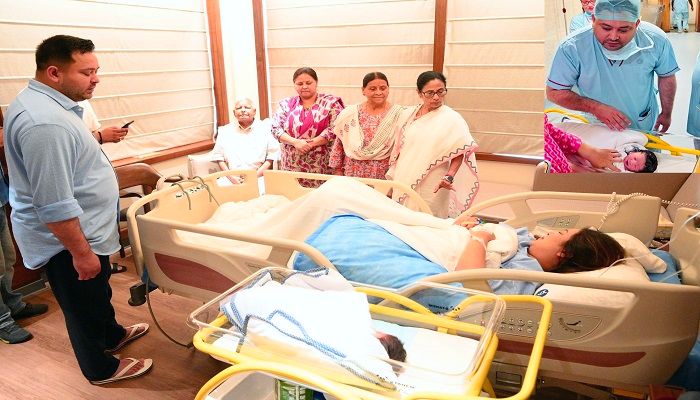 Tejashwi Yadav के पिता बनने पर बधाई देने हॉस्पिटल पहुंची CM ममता, परिवार से की मुलाकात