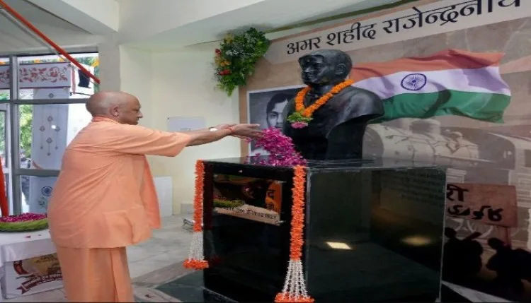 भारत के खिलाफ अफवाह फैला रहीं देश-विरोधी ताकतें: सीएम योगी