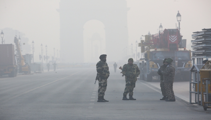 एनसीआर में प्रदूषण का कहर: 400 के पार एक्यूआई, सांस लेना हुआ मुश्किल