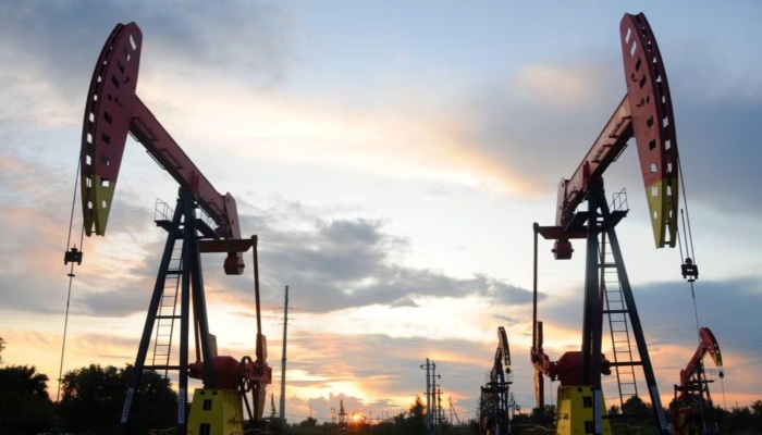 US Iran Tensions : कच्चे तेल की कीमतों में फिर आया उछाल, ब्रेंड क्रूड की कीमत 95 डॉलर प्रति बैरल के पार... जानें क्या है वजह