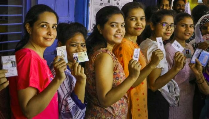 Assembly Election 2026: पश्चिम बंगाल में रिकॉर्डतोड़ मतदान, शाम 5 बजे तक 89.93% हुई वोटिंग, तमिलनाडु में भी बना रिकॉर्ड