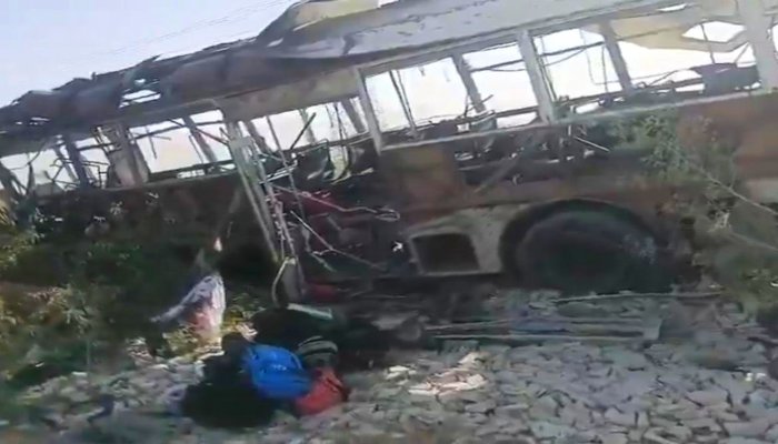 Pakistan: बलूचिस्तान में स्कूल बस में आत्मघाती हमला, पांच बच्चों की मौत, कई घायल