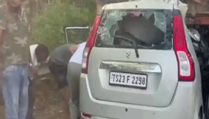 हैदराबाद: सड़क किनारे खड़े ट्रक से टकराई कार, 2 बच्चों समेत एक ही परिवार के 6 लोगों की मौत