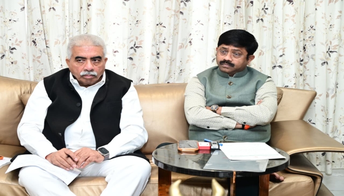 यूपी में उद्योगों को नई उड़ान: भूमि आवंटन में एकरूपता, लॉटरी सिस्टम और प्लग-एंड-प्ले मॉडल से निवेश को मिलेगी गति