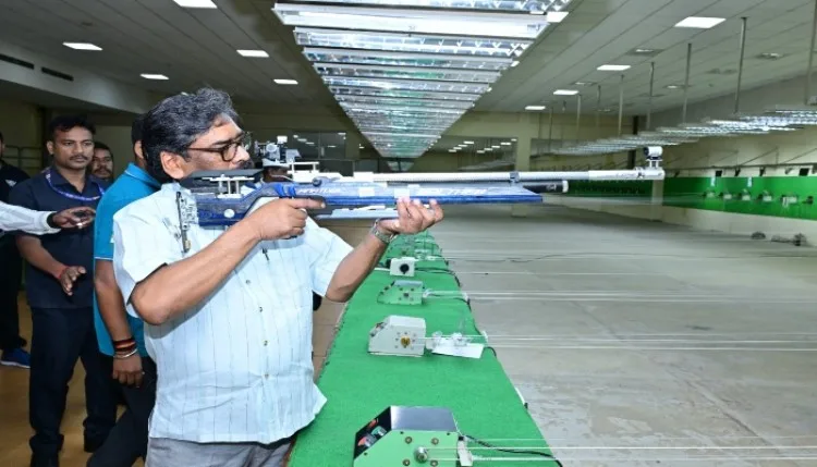 सीएम हेमंत सोरेन ने खेलगांव शूटिंग रेंज का किया औचक निरीक्षण, बदहाल व्यवस्था पर जताई नाराजगी
