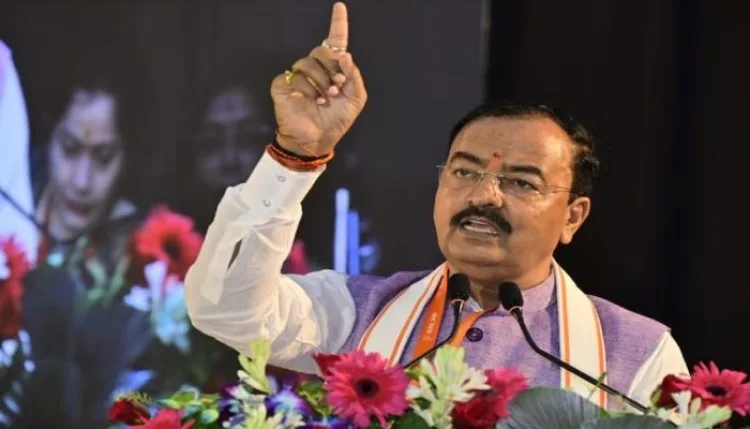 यूपी सरकार मदरसों में कामिल-फाजिल पाठ्यक्रम बंद करेगी? केशव मौर्य के बयान से विवाद
