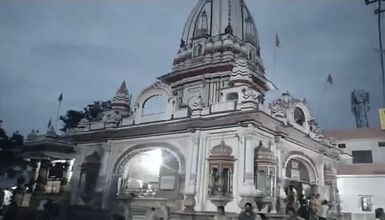भले ही लाइन में बीत जाए दिन, करके ही जाएंगे भोलेनाथ के दर्शन , शिवजी की ससुराल और राजा दक्ष की राजधानी में पहुंच रहे भक्त