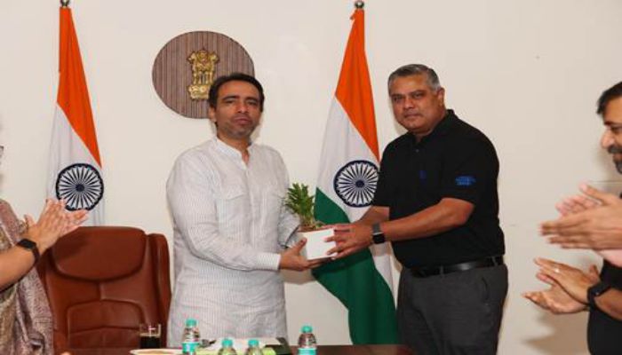 बजाज ऑटो से केंद्र सरकार ने किया समझौता, युवाओं के लिए खुलेंगे रोजगार के द्वार