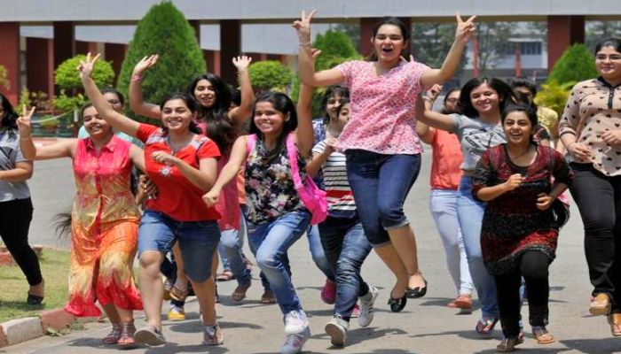 Maharashtra HSC 12th Result 2026: महाराष्ट्र बोर्ड 12वीं का रिजल्ट जारी, 89.79% छात्र पास, ऐसे डाउनलोड करें मार्कशीट