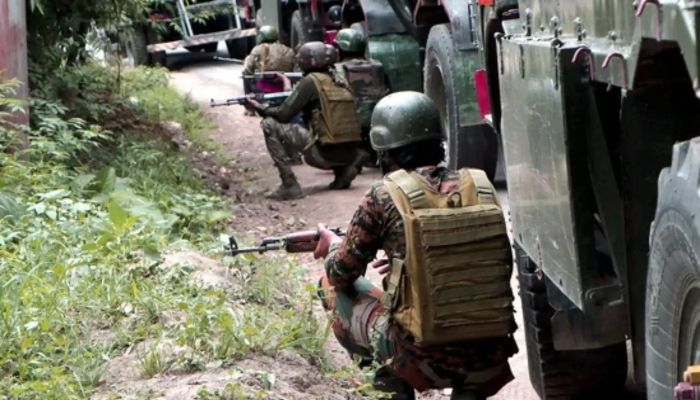 Kulgam Encounter: कुलगाम में सेना का 'ऑपरेशन अखल' जारी, अब तक चार आतंकी ढेर