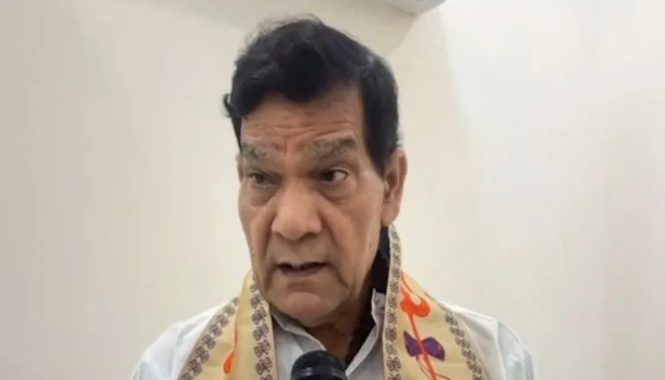 काशी को बदनाम करने की साजिश: नालों में बहाई गिट्टी भरी बोरियां!
