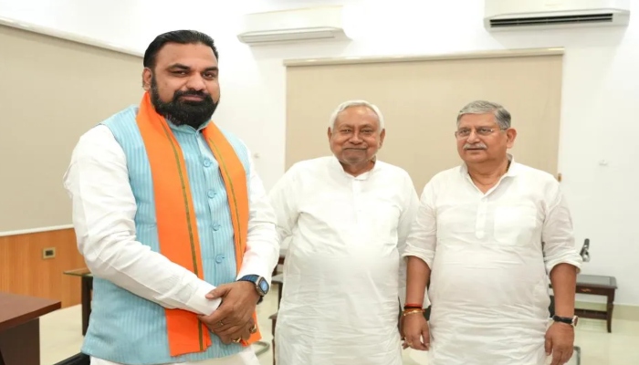 नीतिश और सम्राट चौधरी की सांठ-गांठ बनी, मंत्रियों के नामांकन की चर्चा ठनी