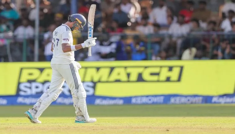 SL vs IND:  भारत ने पहले दिन बनाए 300 रन, पडिक्कल ने ठोका दूसरा शतक