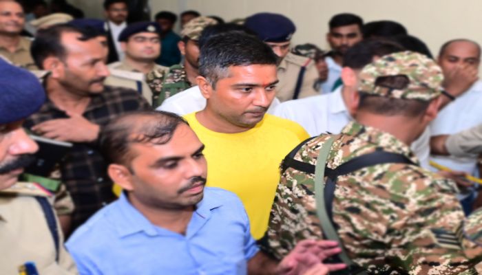 Chhattisgarh Liquor Scam: ईडी की बड़ी कार्रवाई, पूर्व सीएम भूपेश बघेल के बेटे चैतन्य की 61.20 करोड़ की संपत्ति कुर्क